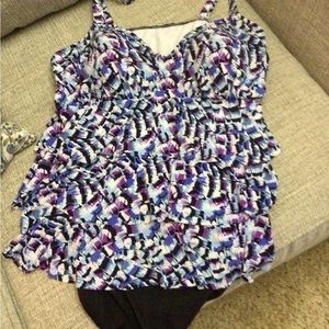 Layered swimdress 22w